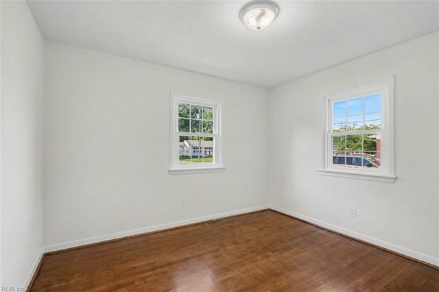 798 Old Oyster Point RD, Newport News, VA 23602