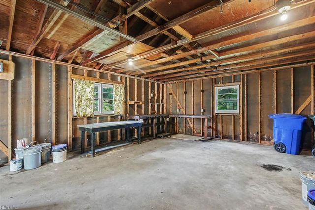 798 Old Oyster Point RD, Newport News, VA 23602