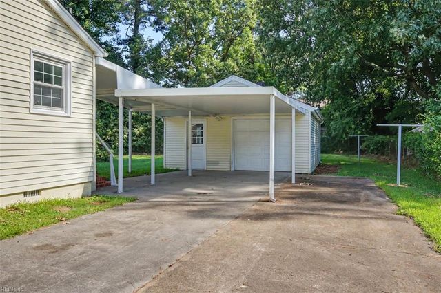 798 Old Oyster Point RD, Newport News, VA 23602