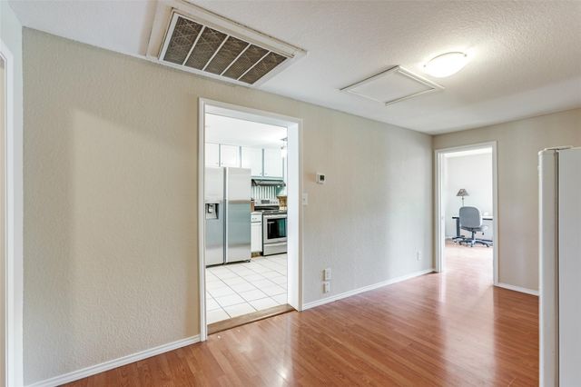 201 Church Hill LN, Liberty Hill, TX 78642