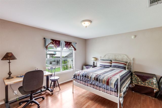 201 Church Hill LN, Liberty Hill, TX 78642