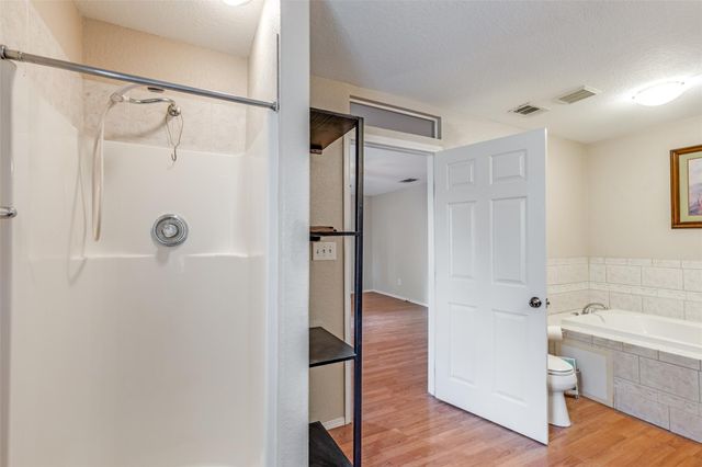 201 Church Hill LN, Liberty Hill, TX 78642