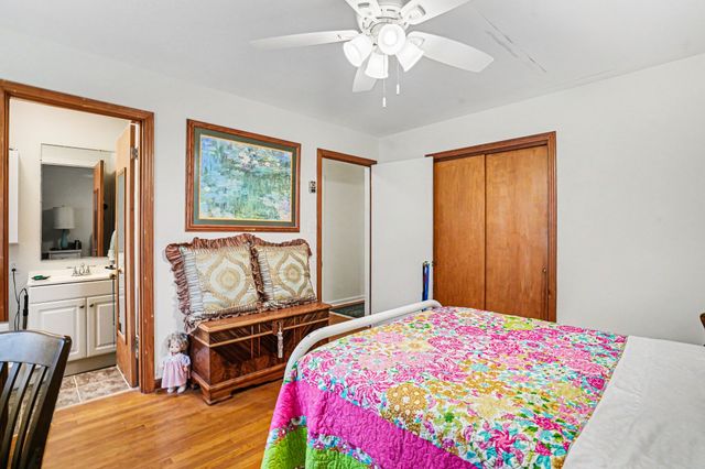 907 Camellia Dr, Columbia, TN 38401