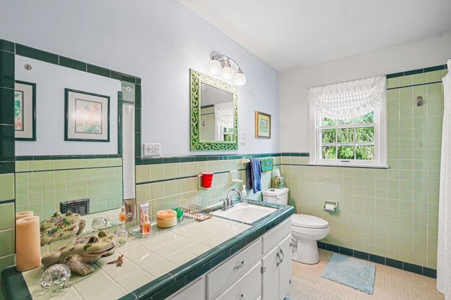 907 Camellia Dr, Columbia, TN 38401