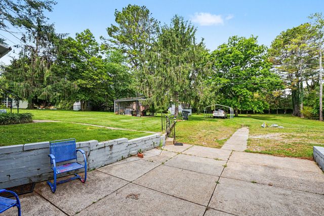 907 Camellia Dr, Columbia, TN 38401