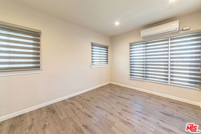 801 N Alexandria Avenue, Los Angeles, CA 90029