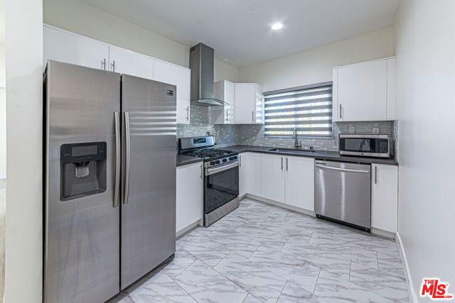 801 N Alexandria Avenue, Los Angeles, CA 90029