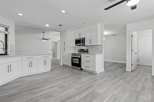 1768 NW 97th Ter, Coral Springs, FL 33071
