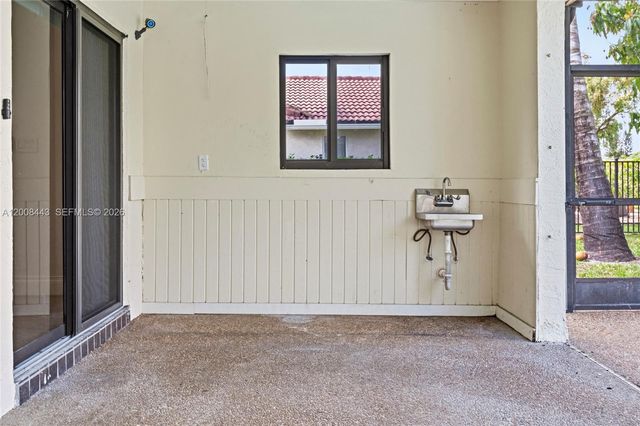 1768 NW 97th Ter, Coral Springs, FL 33071