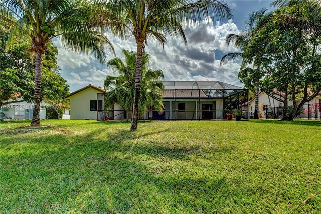 1768 NW 97th Ter, Coral Springs, FL 33071