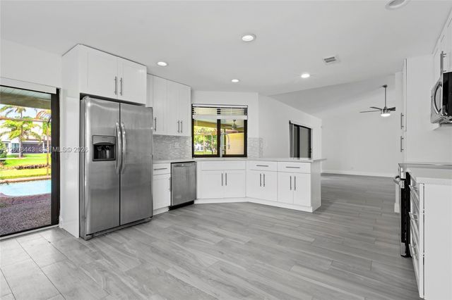 1768 NW 97th Ter, Coral Springs, FL 33071