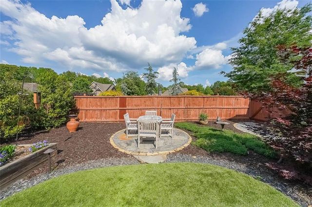 17 Lexington Court, Dallas, GA 30157