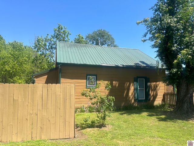 278 Lone Valley Rd., Gilbertsville, KY 42044