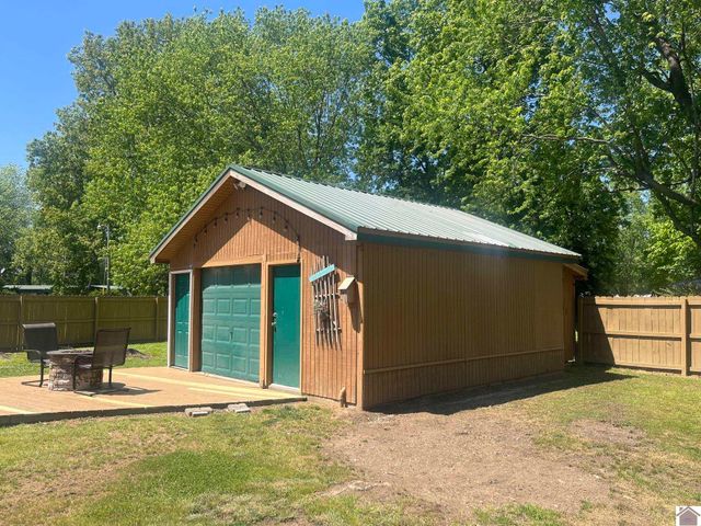 278 Lone Valley Rd., Gilbertsville, KY 42044