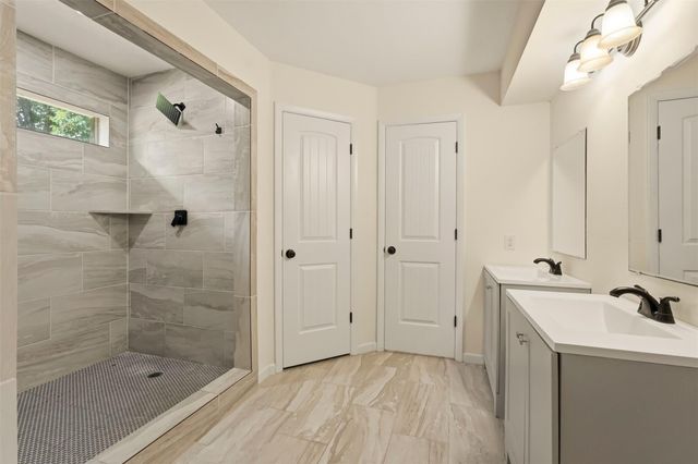 718 Oder Lane, Houston, TX 77090