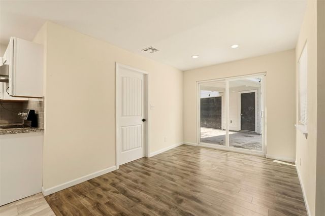 718 Oder Lane, Houston, TX 77090