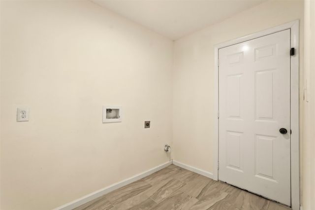 718 Oder Lane, Houston, TX 77090