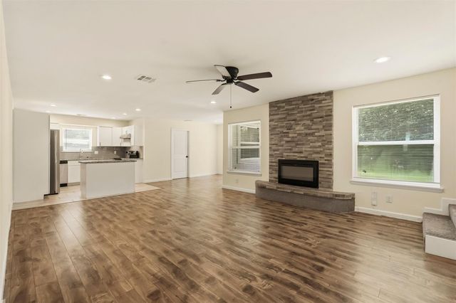 718 Oder Lane, Houston, TX 77090