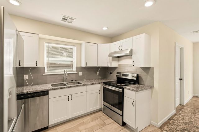 718 Oder Lane, Houston, TX 77090