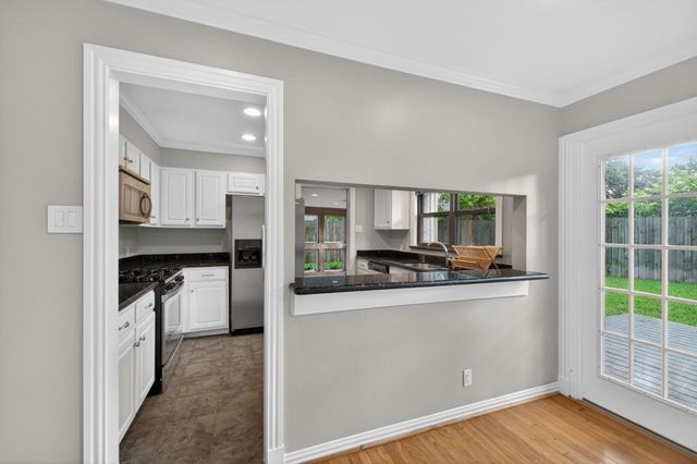4218 Glebe Road, Houston, TX 77018