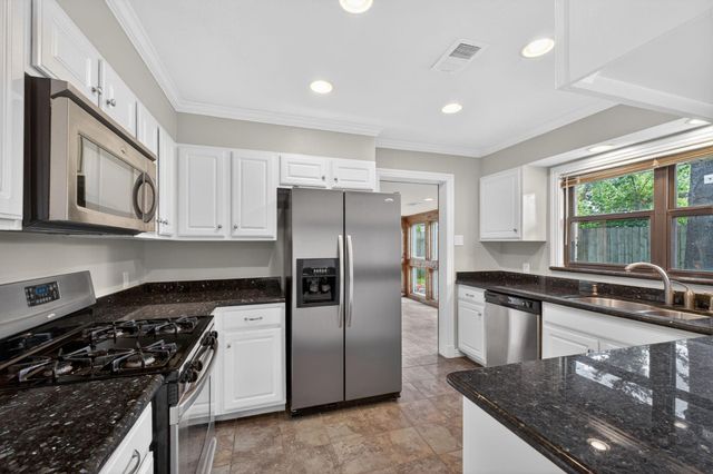 4218 Glebe Road, Houston, TX 77018