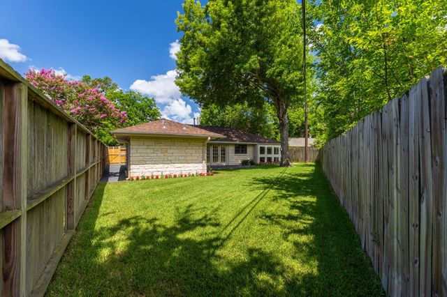 4218 Glebe Road, Houston, TX 77018