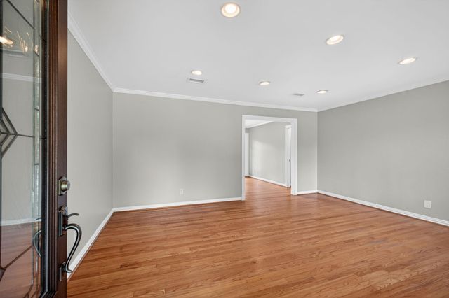 4218 Glebe Road, Houston, TX 77018