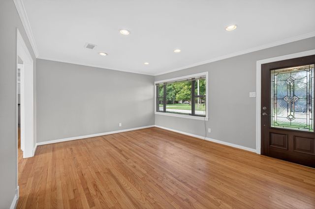 4218 Glebe Road, Houston, TX 77018