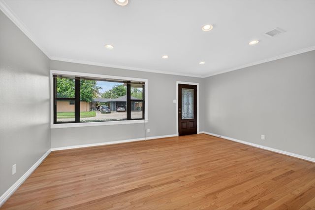 4218 Glebe Road, Houston, TX 77018