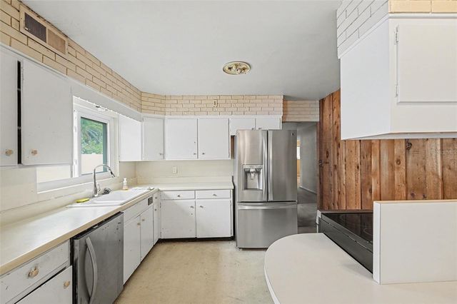 213 PARK STREET N, St Petersburg, FL 33710