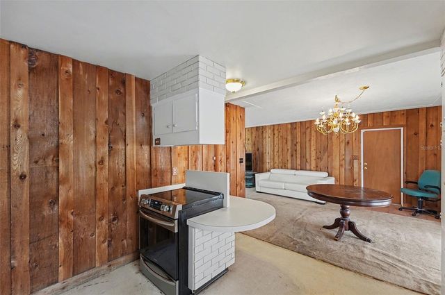 213 PARK STREET N, St Petersburg, FL 33710