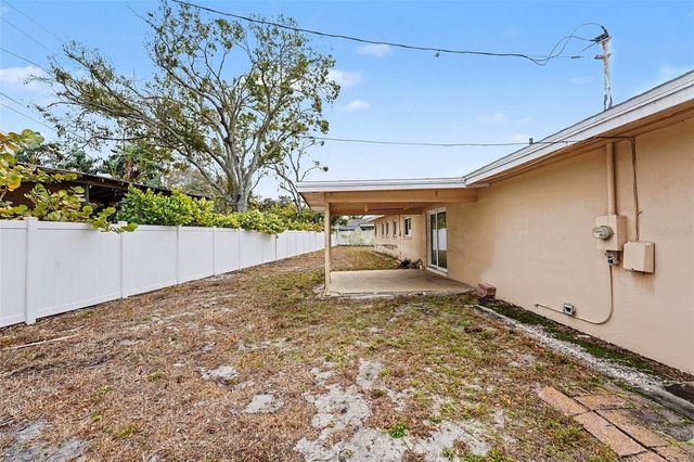 213 PARK STREET N, St Petersburg, FL 33710