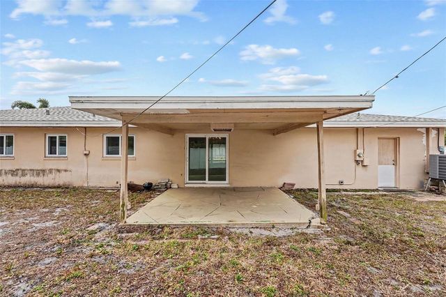 213 PARK STREET N, St Petersburg, FL 33710