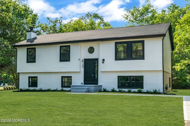 415 S 1st Avenue, Galloway, NJ 08205