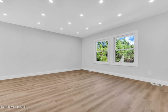 415 S 1st Avenue, Galloway, NJ 08205