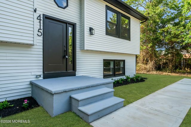 415 S 1st Avenue, Galloway, NJ 08205