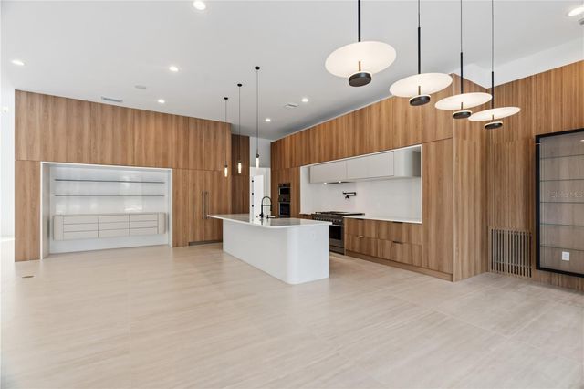 16118 PENDIO DRIVE, Montverde, FL 34756