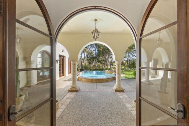 7748 Road To Zanzibar, Rancho Santa Fe, CA 92127