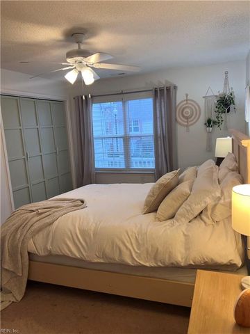 605 Waters Edge LN, Suffolk, VA 23435