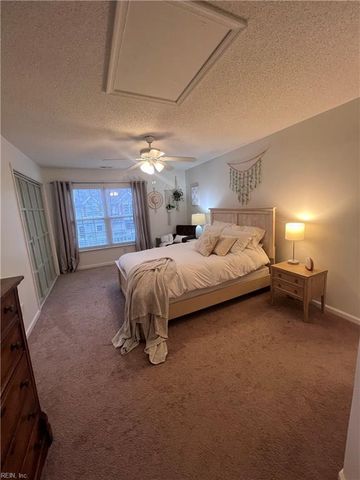 605 Waters Edge LN, Suffolk, VA 23435