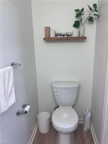 605 Waters Edge LN, Suffolk, VA 23435