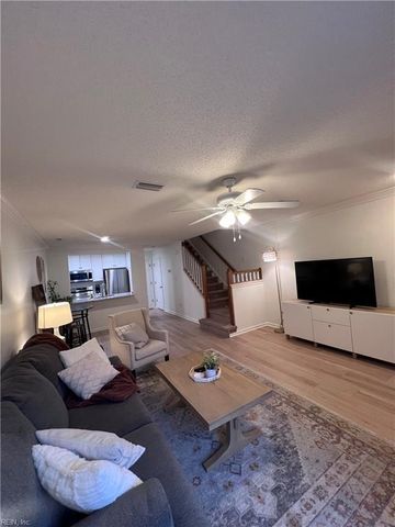 605 Waters Edge LN, Suffolk, VA 23435