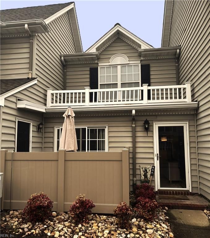 605 Waters Edge LN, Suffolk, VA 23435