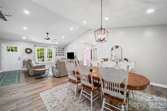 39328 Holly Ridge Road, New London, NC 28127