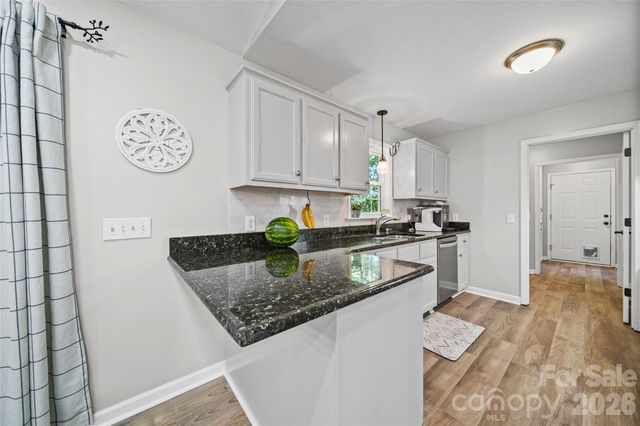 39328 Holly Ridge Road, New London, NC 28127