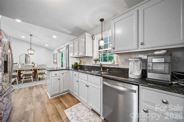 39328 Holly Ridge Road, New London, NC 28127
