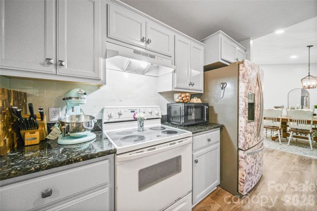 39328 Holly Ridge Road, New London, NC 28127
