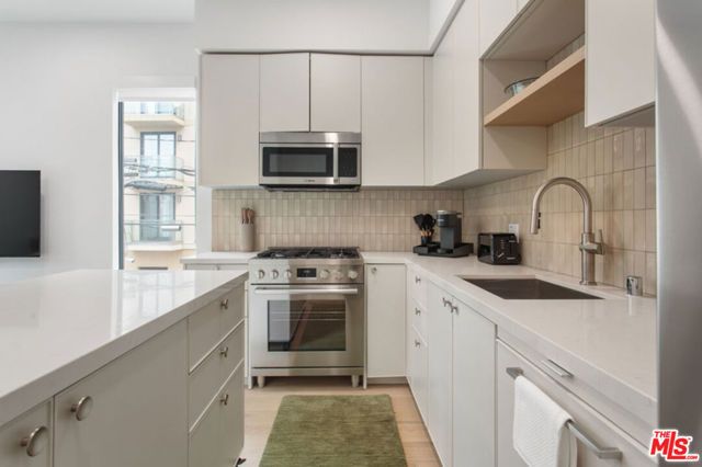 10310 Santa Monica Boulevard 622, Los Angeles, CA 90025