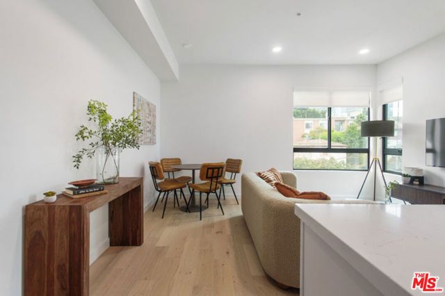10310 Santa Monica Boulevard 622, Los Angeles, CA 90025