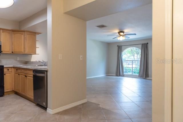 1594 CHATEAUX DE VILLE COURT, Clearwater, FL 33764